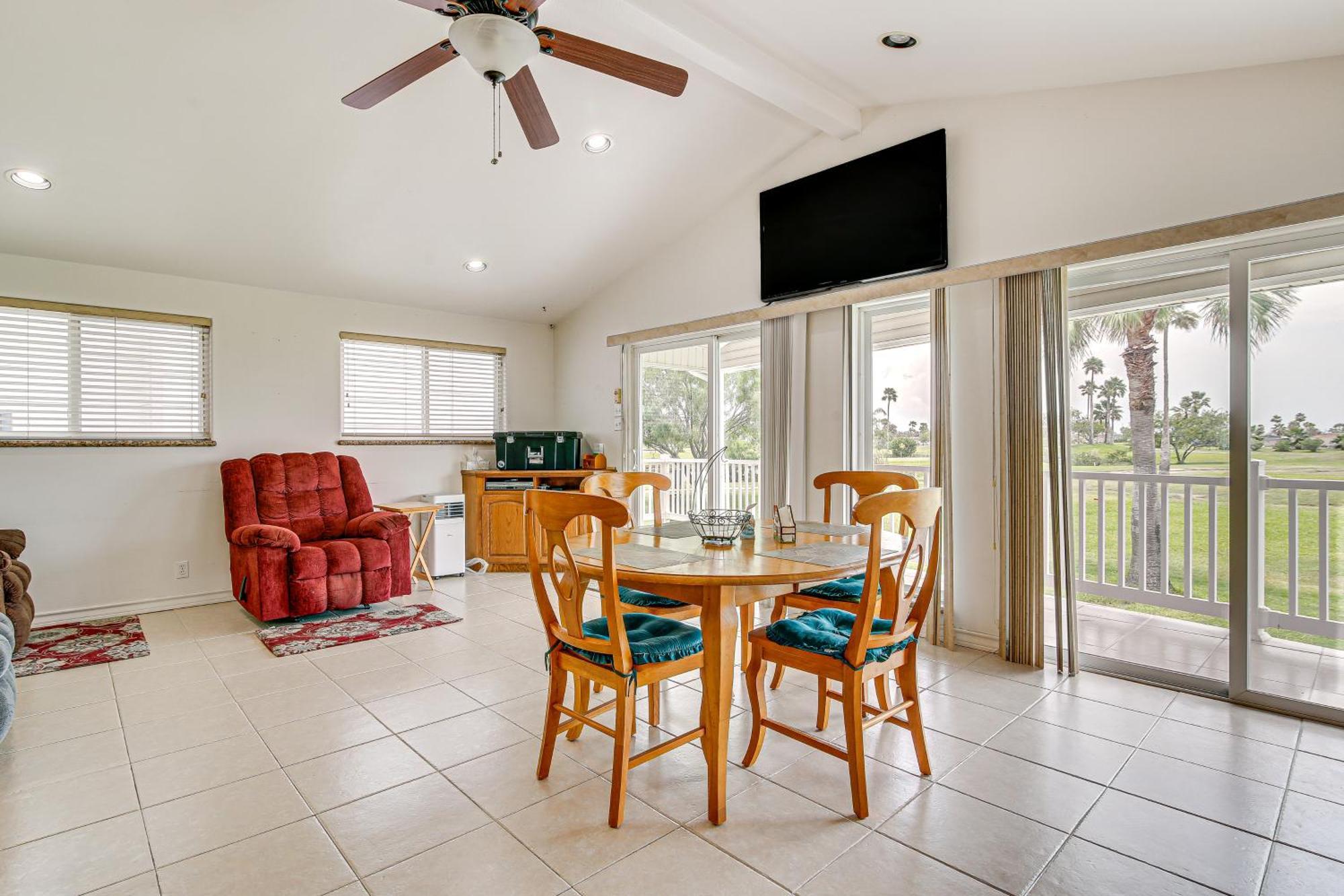 Sunny Port Isabel Golf Retreat, 5 Mi To Beaches! Villa ภายนอก รูปภาพ